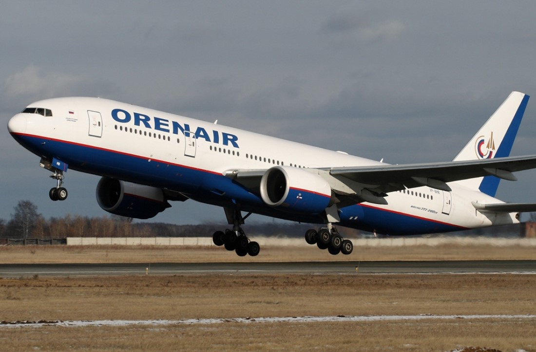 Взлёт Boeing 777 авиакомапнии «Orenair»