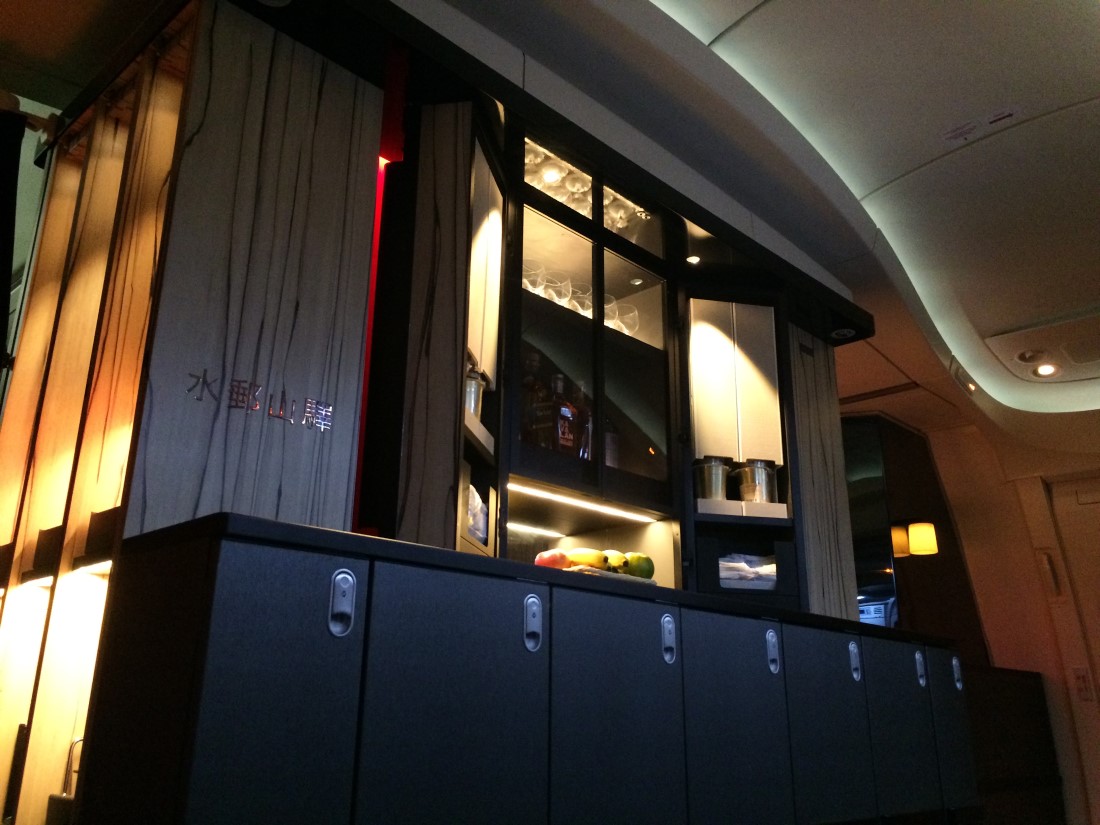 Салон Flying Oasis в Boeing 777 «China Airlines»