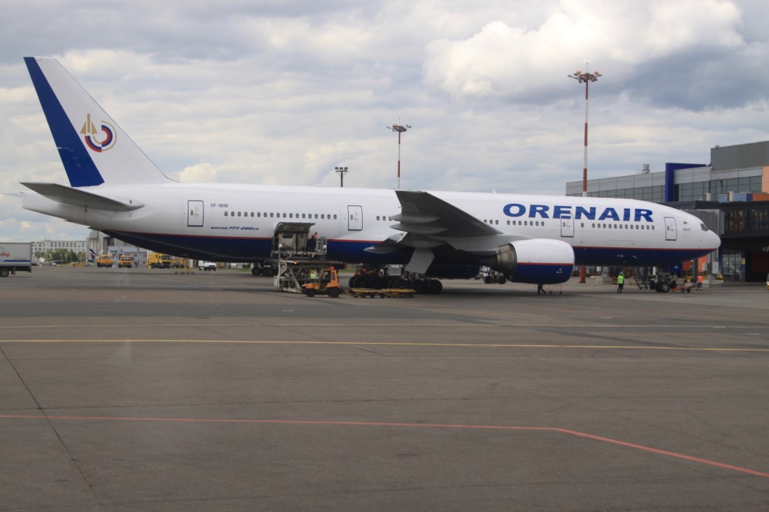 Полёт Boeing 777 «Orenair»