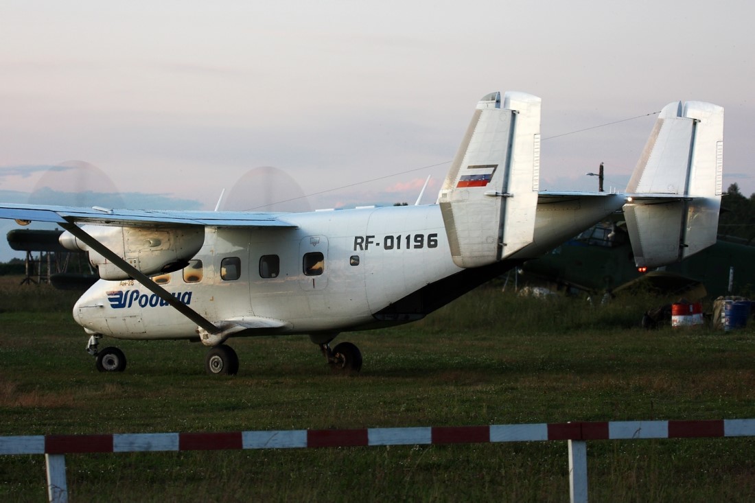 Ан-28/M-28 «Родина» (OilTransAvia) RF-01196 на Никольское-Сиворицы