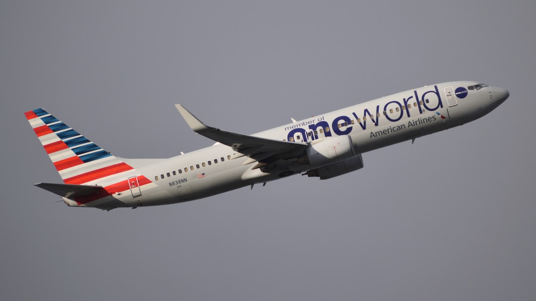 Ливрея One World на самолёте Boeing 737-800