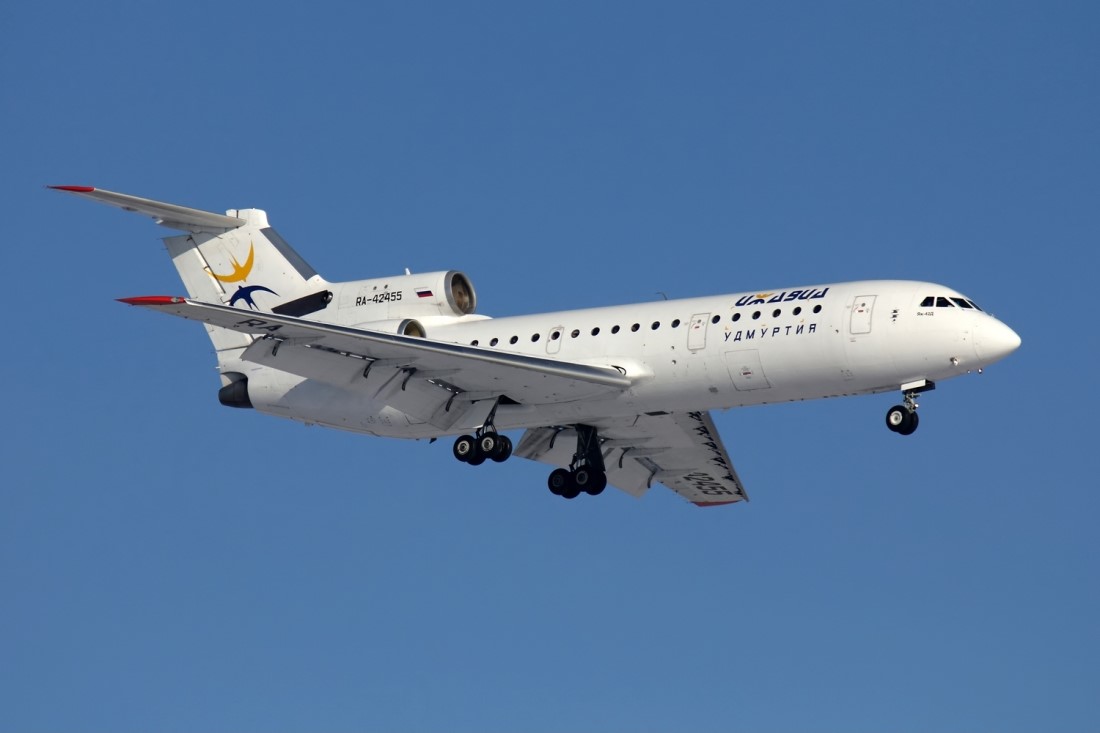 Фото ЯК-42 специально для этой статьи