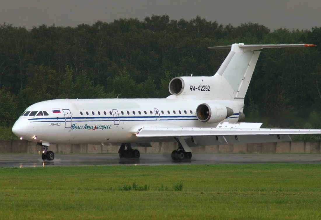 Фото ЯК-42 специально для этой статьи